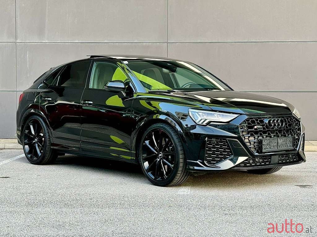 2020' Audi Q3 photo #5