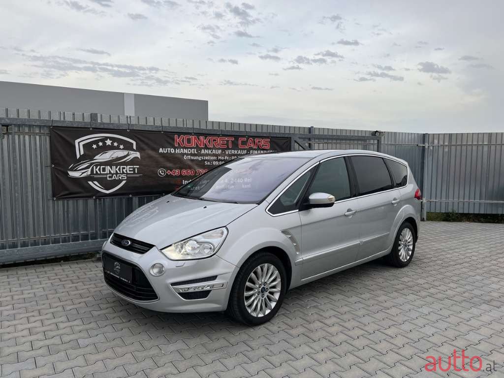 2011' Ford S-Max photo #1