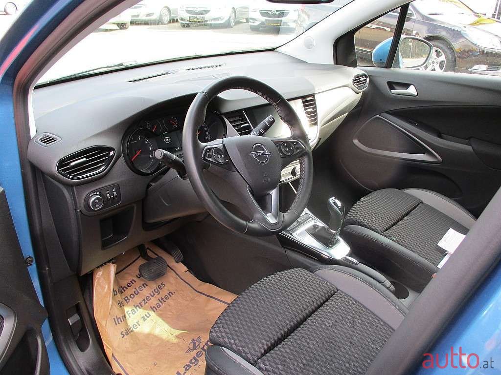 2020' Opel Crossland photo #5