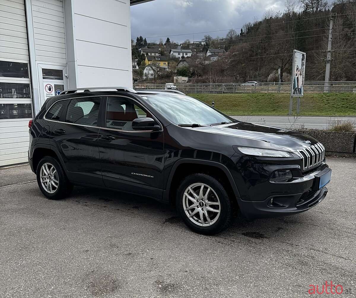 2015' Jeep Cherokee photo #5