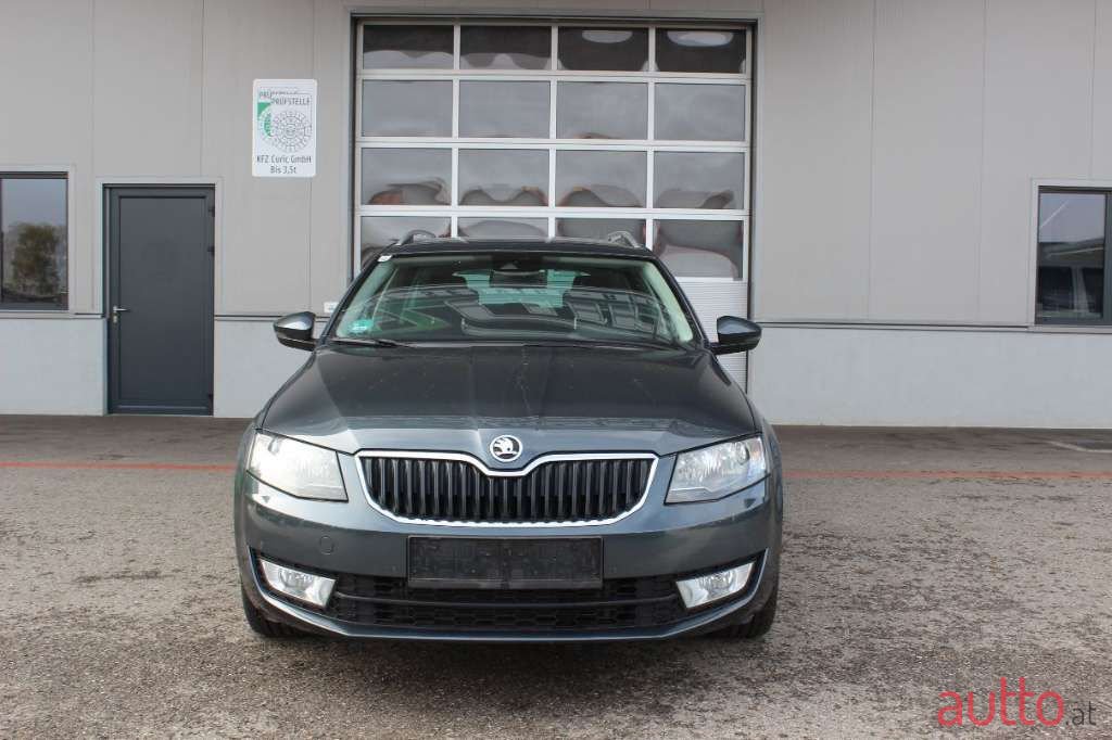 2015' Skoda Octavia photo #2