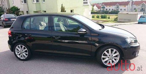 2009' Volkswagen Golf photo #1