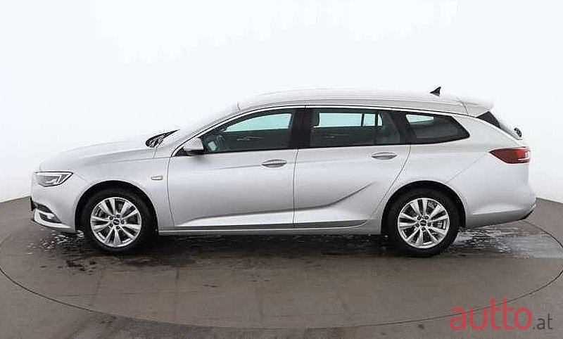 2019' Opel Insignia photo #5