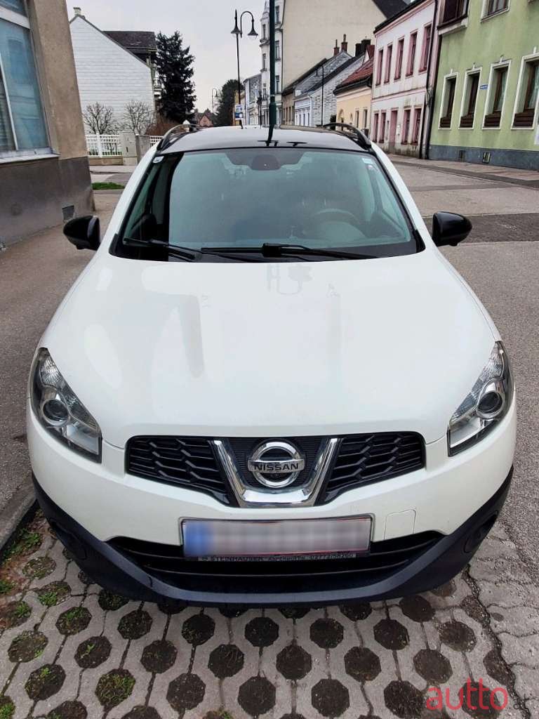 2013' Nissan Qashqai+2 photo #4