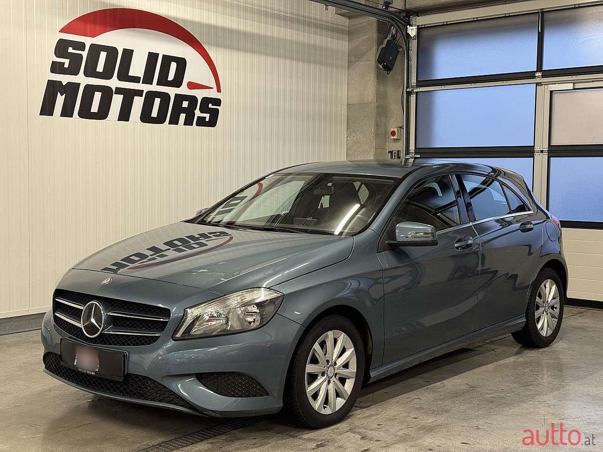 2012' Mercedes-Benz A-Klasse photo #1