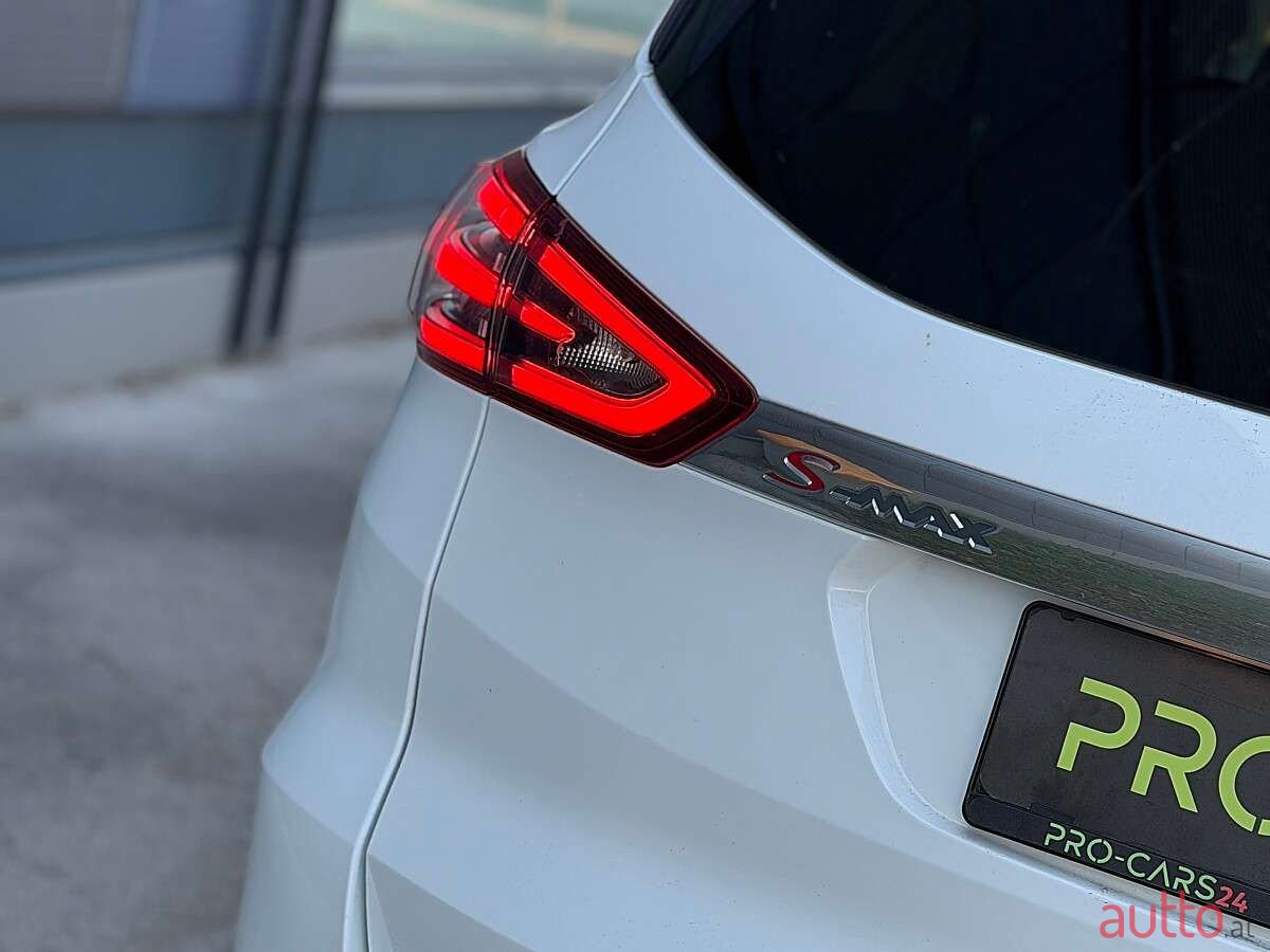 2016' Ford S-Max photo #6