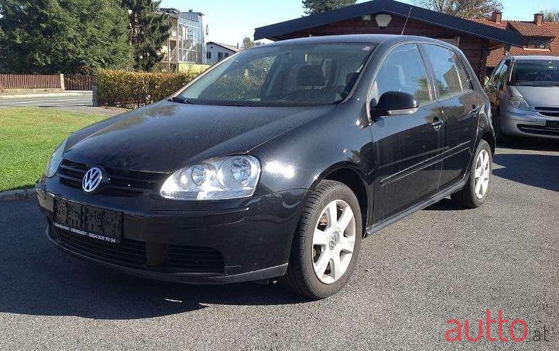 2007' Volkswagen Golf photo #1
