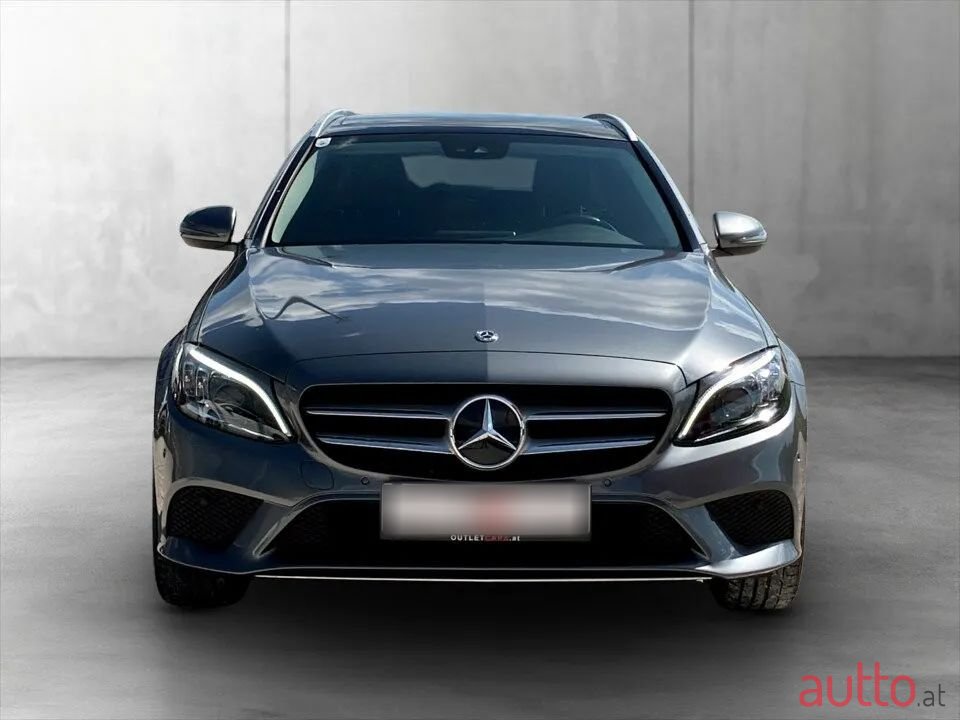 2018' Mercedes-Benz C-Klasse photo #4