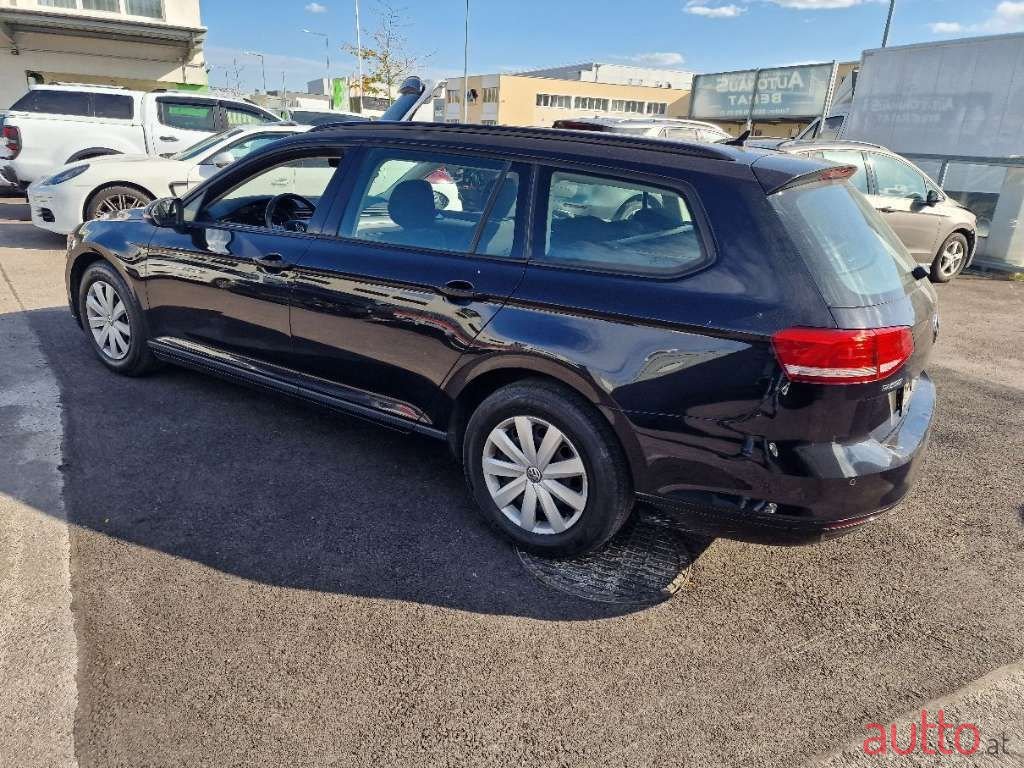 2018' Volkswagen Passat photo #5