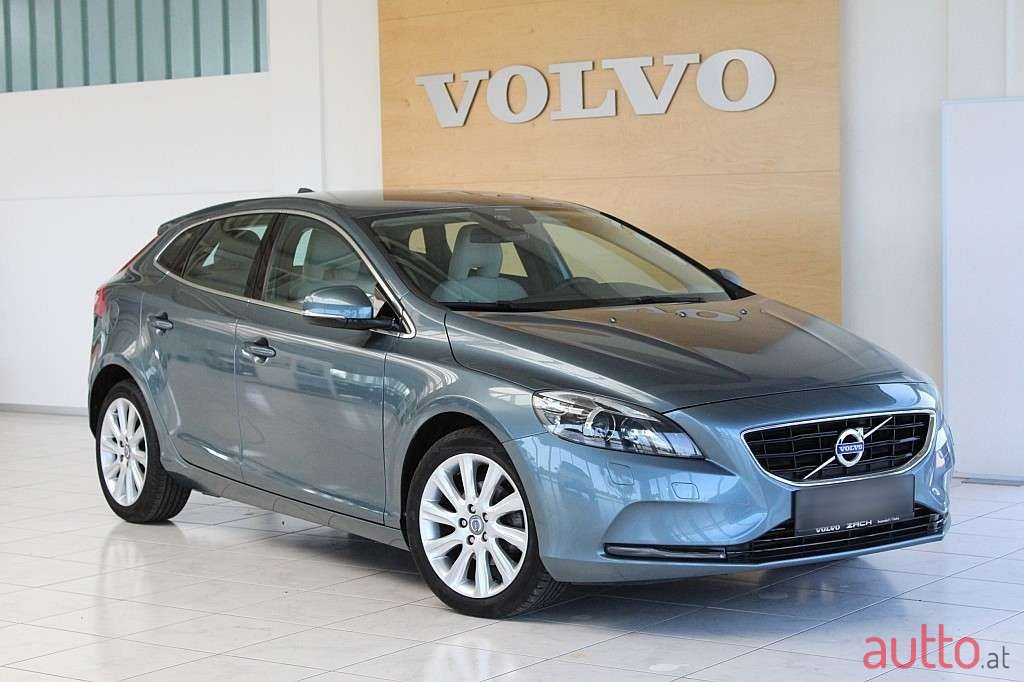 2013' Volvo V40 photo #1