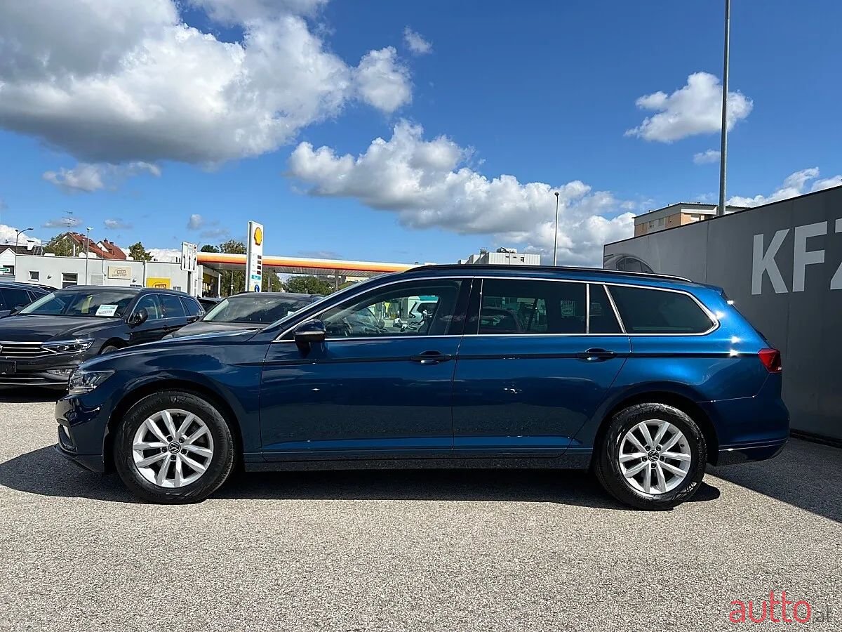 2023' Volkswagen Passat photo #6