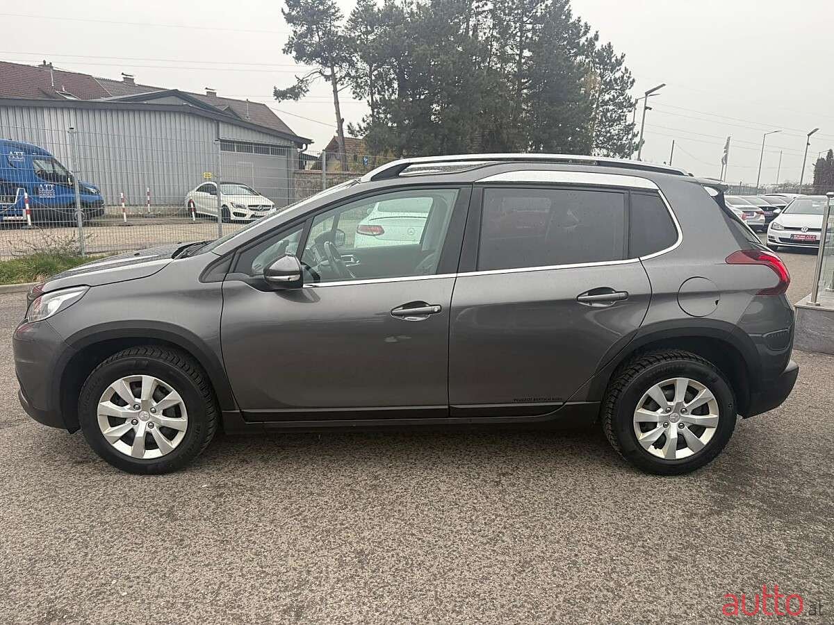 2018' Peugeot 2008 photo #5