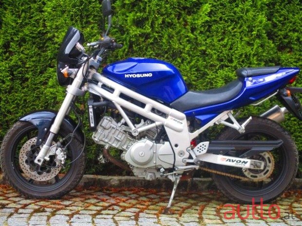 2004' Hyosung GT650 photo #1