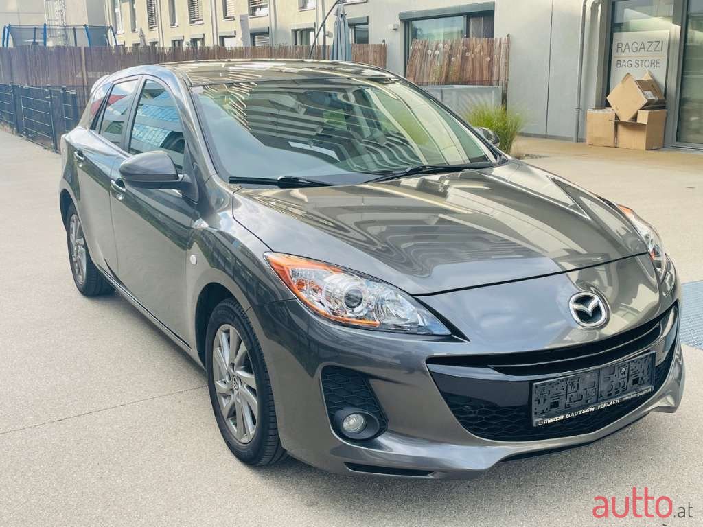 2013' Mazda Mazda3 photo #2