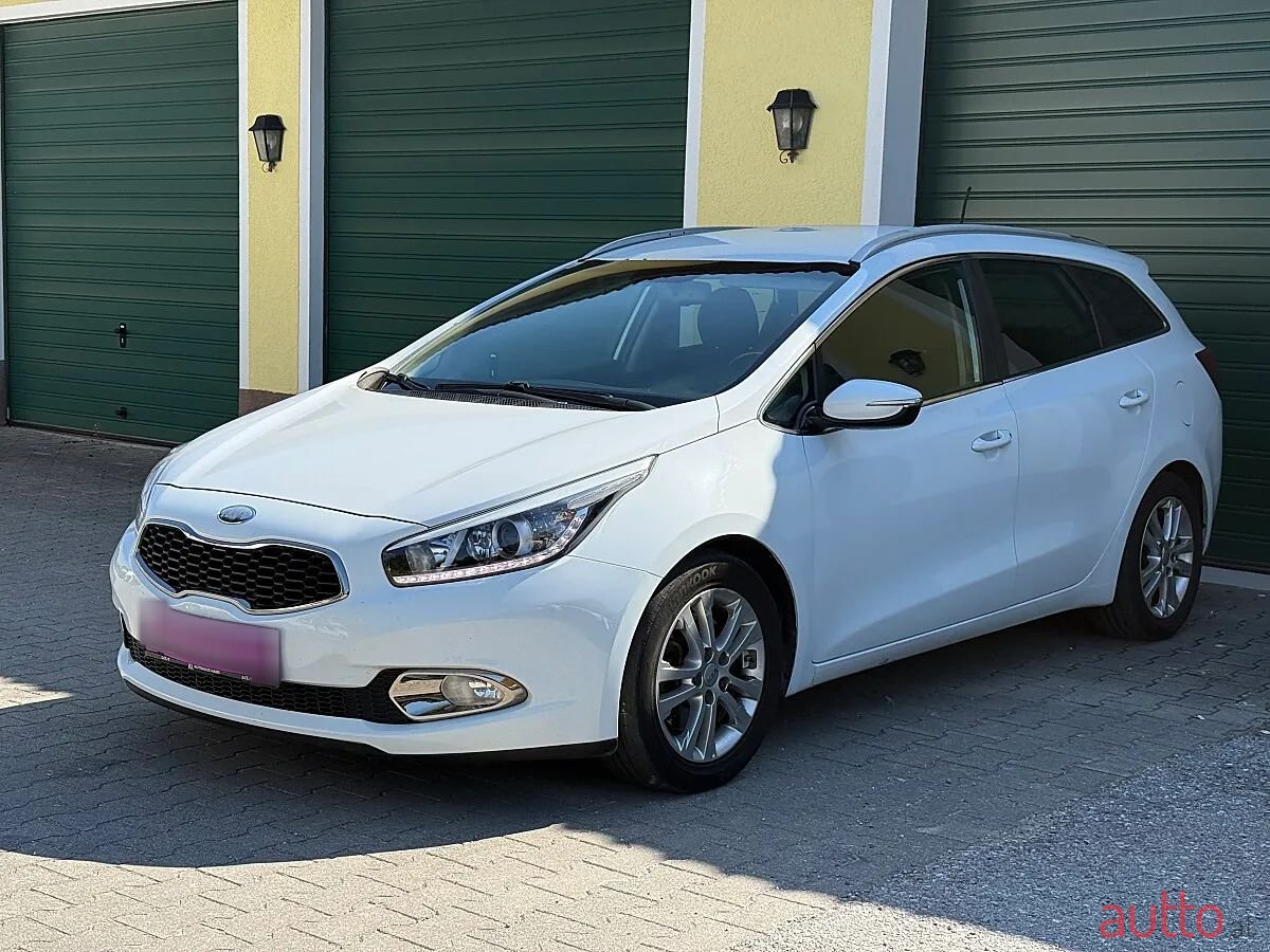 2013' Kia Ceed photo #1