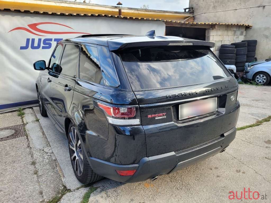 2017' Land Rover Range Rover Sport photo #4