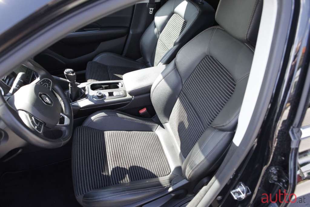 2019' Renault Talisman photo #5