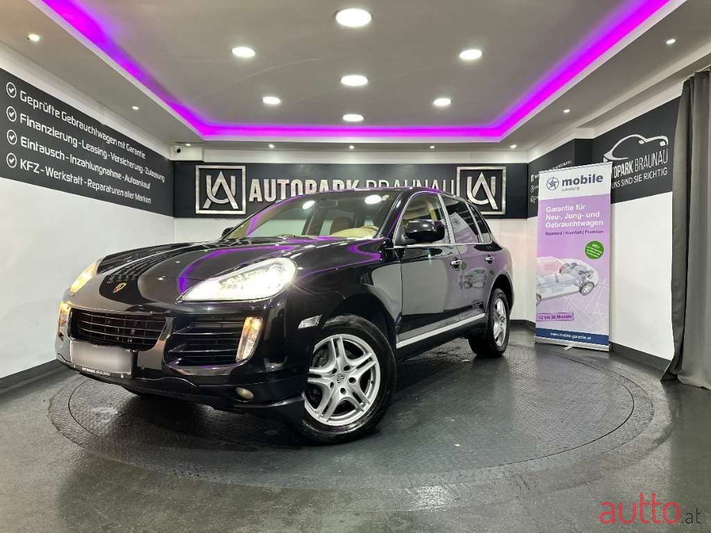 2009' Porsche Cayenne photo #1