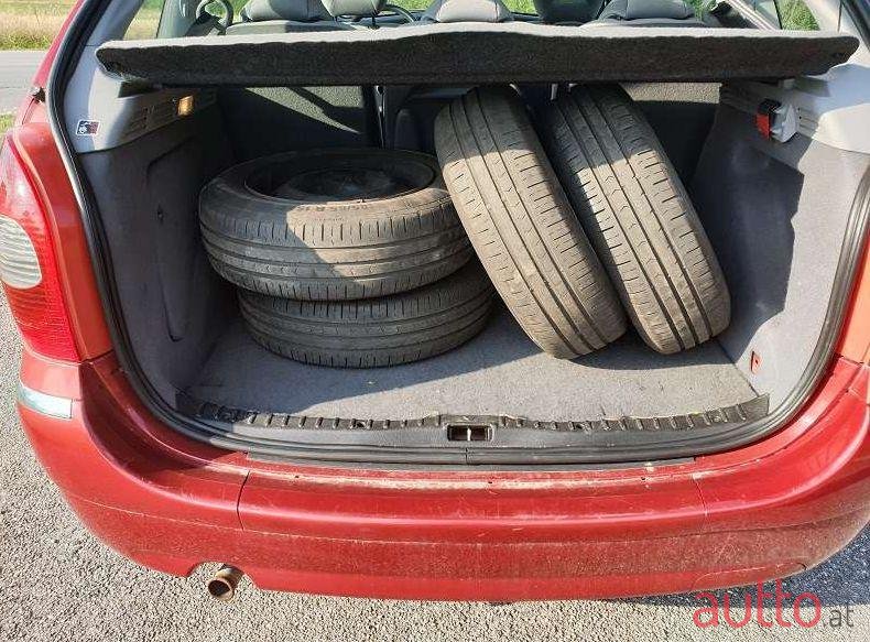 2010' Citroen Xsara photo #4