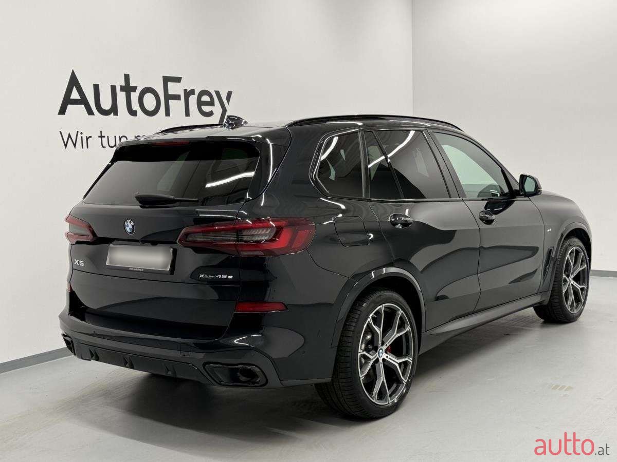 2021' BMW X5 photo #2