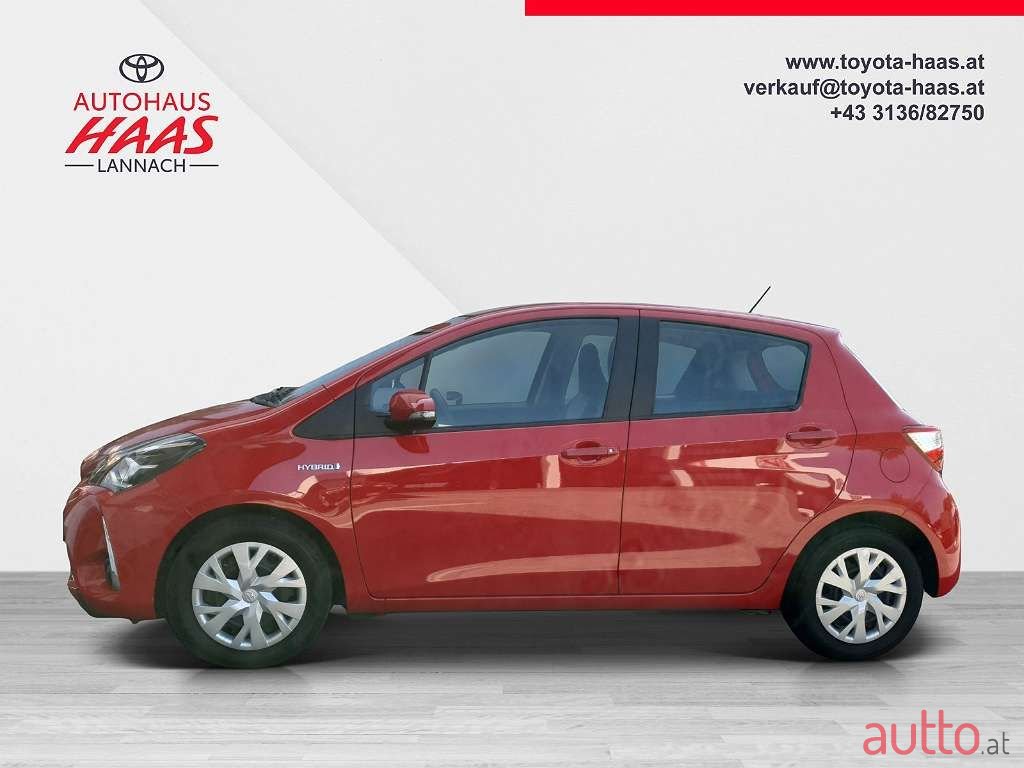 2020' Toyota Yaris photo #2