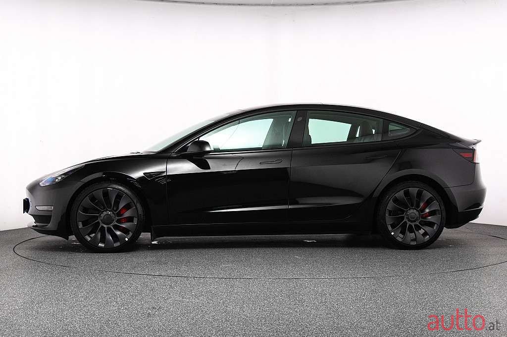 2022' Tesla Model 3 photo #3