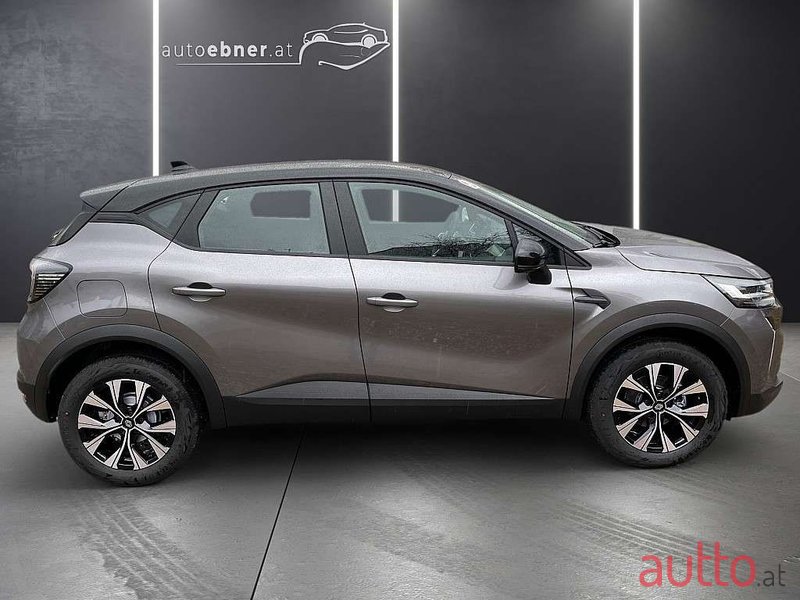 2024' Renault Captur photo #4