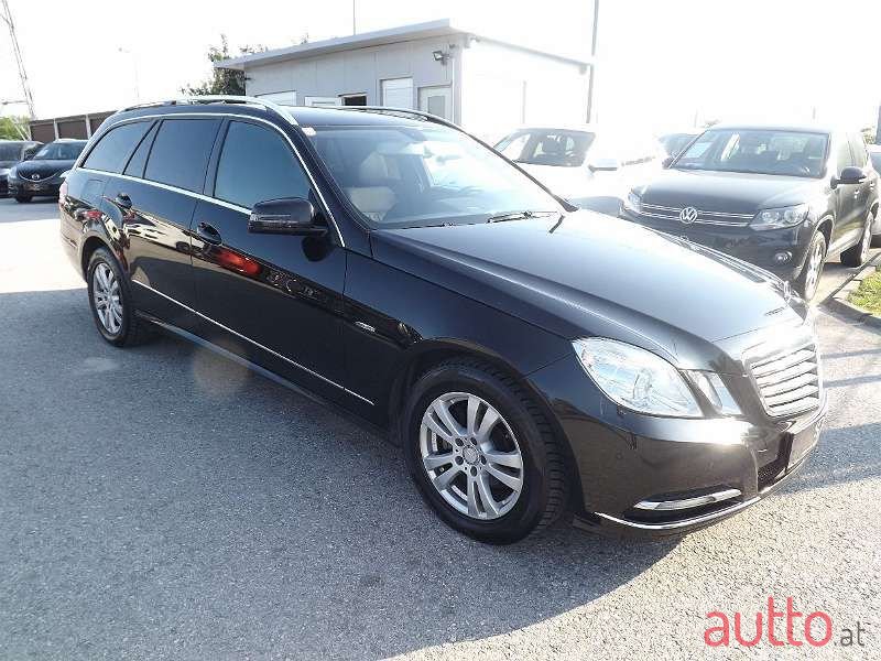 2011' Mercedes-Benz E-Klasse photo #1