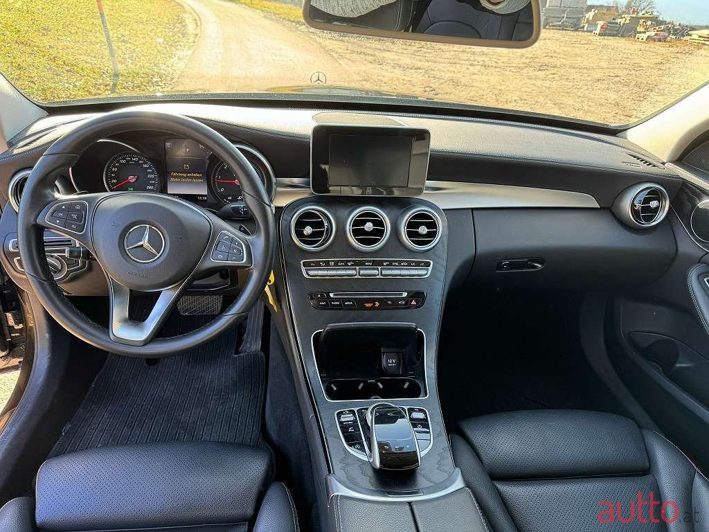 2018' Mercedes-Benz C-Klasse photo #2