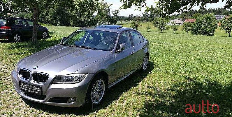 2010' BMW 3Er-Reihe photo #2