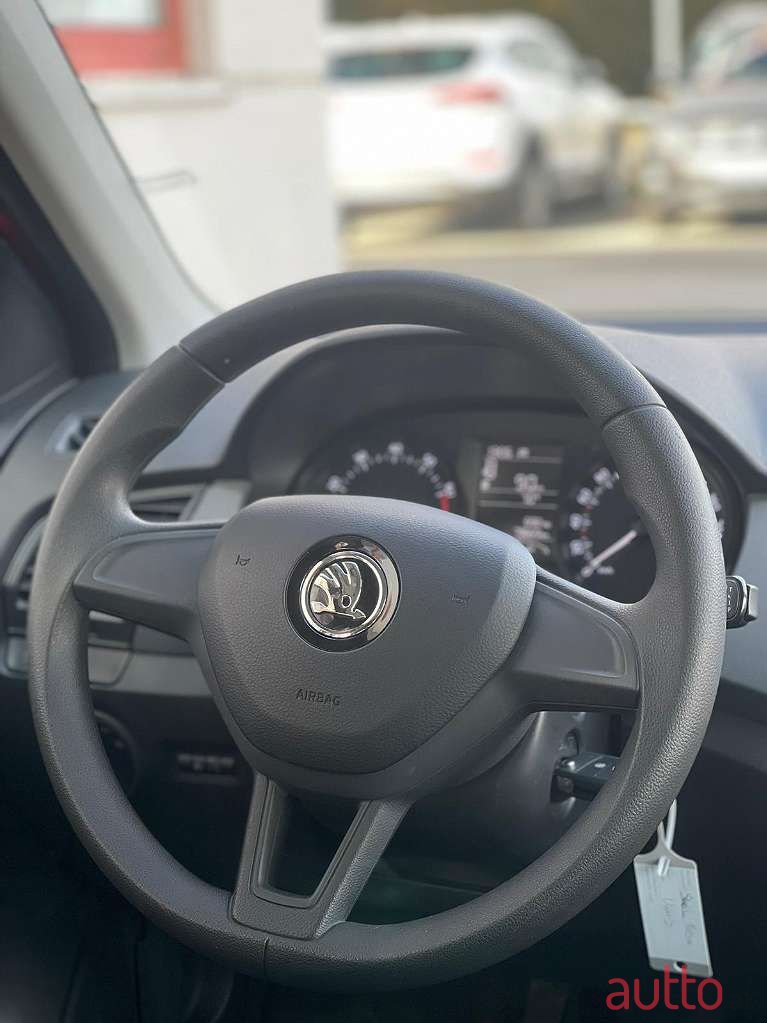 2018' Skoda Fabia photo #6
