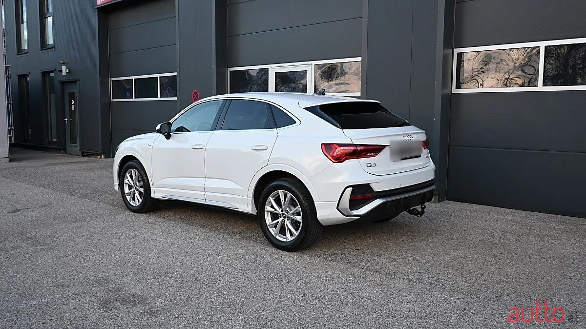 2020' Audi Q3 photo #1