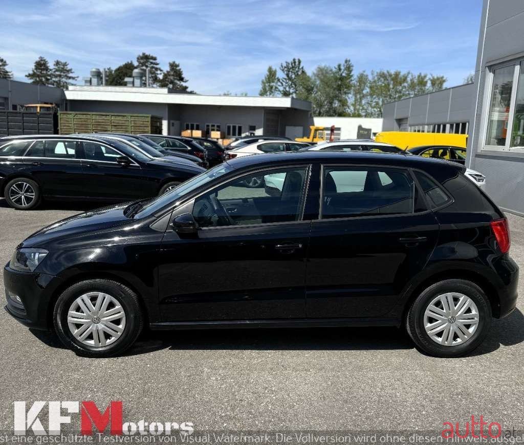 2016' Volkswagen Polo photo #4