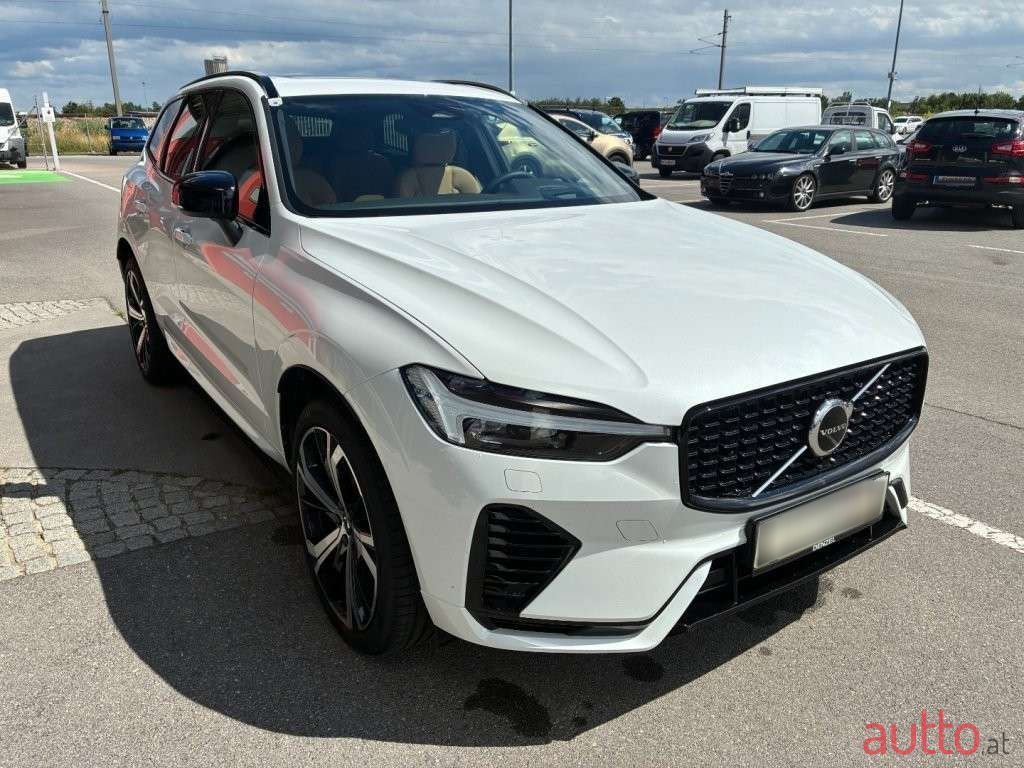 2023' Volvo XC60 photo #3