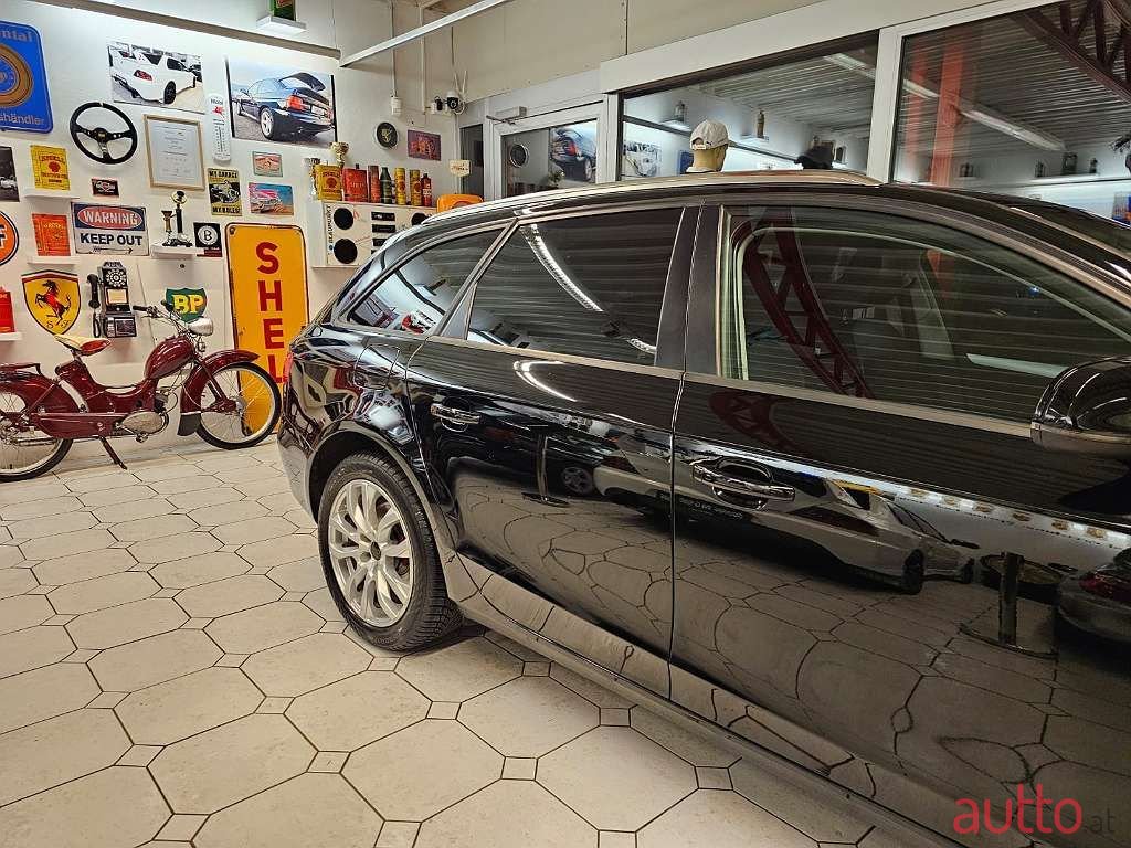 2011' Audi A4 photo #5