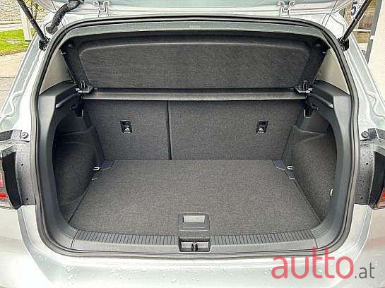 2023' Volkswagen T-Cross photo #5