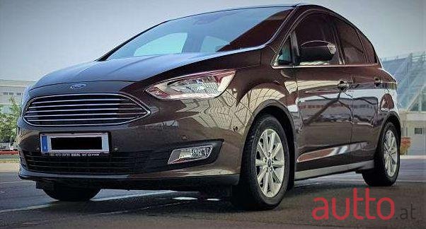 2015' Ford C-MAX photo #2