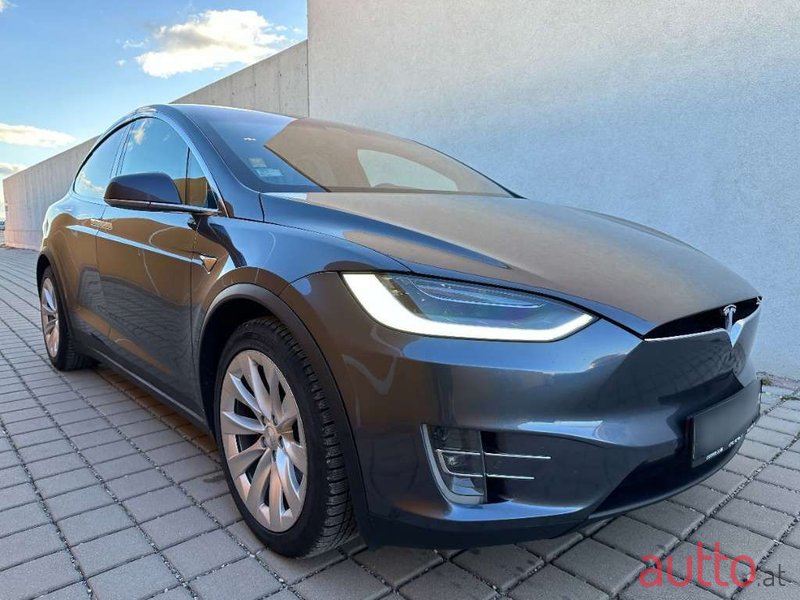 2018' Tesla Model X photo #4