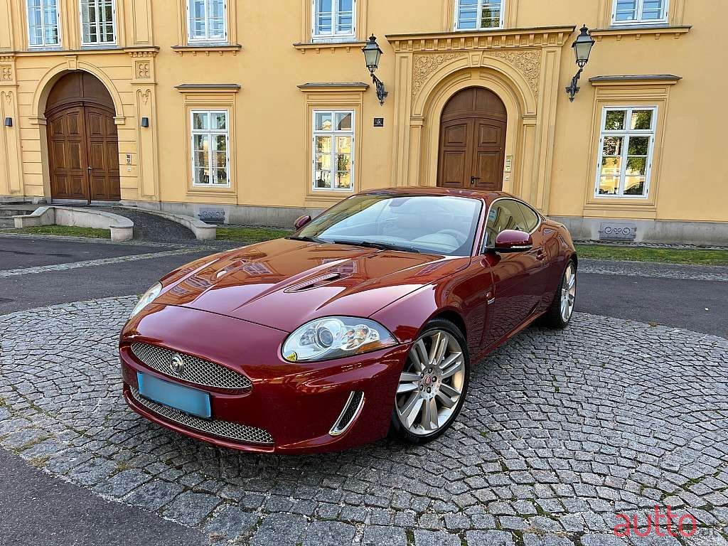 2010' Jaguar XKR photo #3