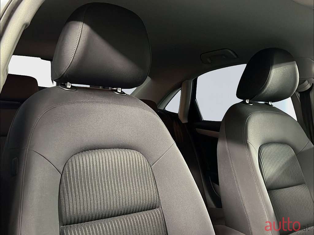 2013' Audi A4 photo #4