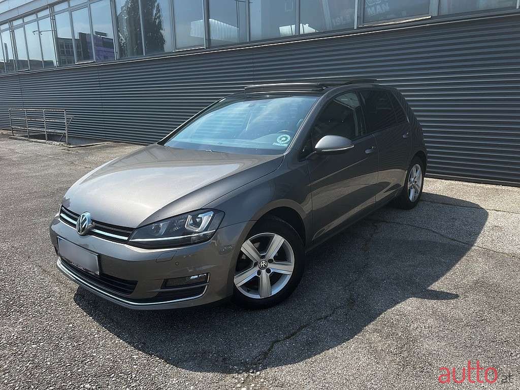 2015' Volkswagen Golf photo #3