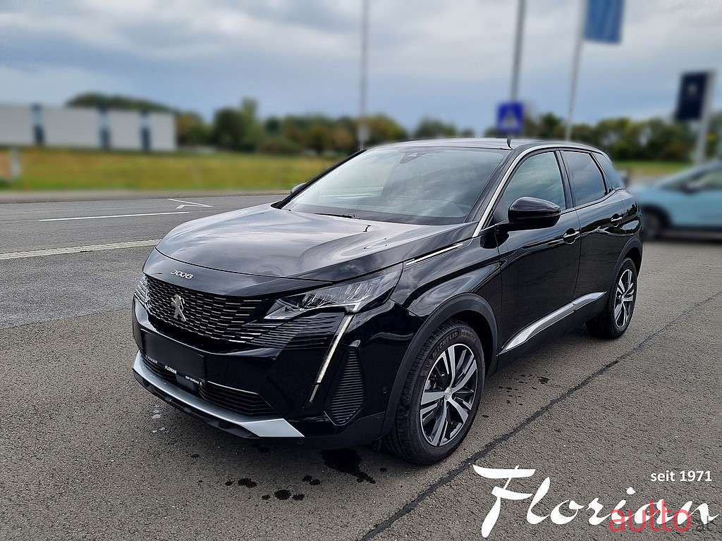 2022' Peugeot 3008 photo #2