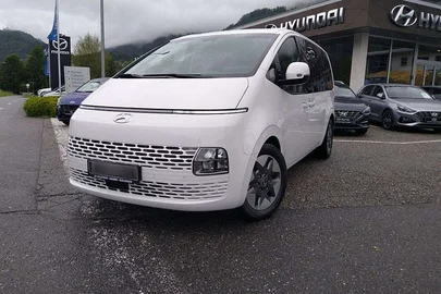 2023' Hyundai Staria