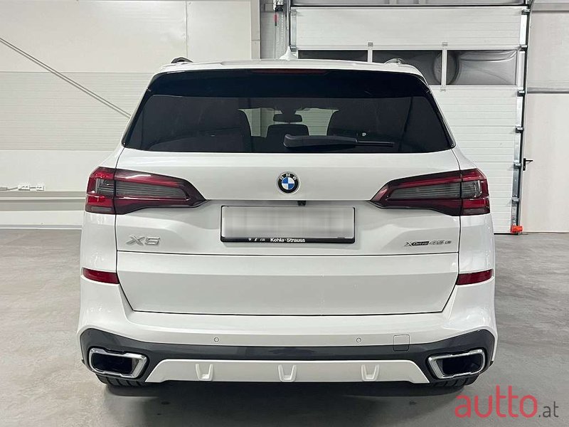 2020' BMW X5 photo #6