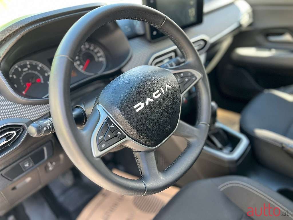 2023' Dacia Sandero photo #5