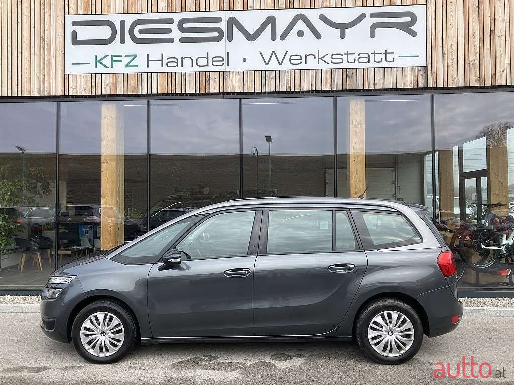 2014' Citroen C4 Picasso photo #2