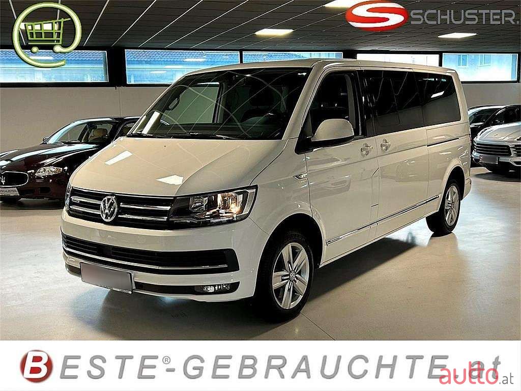 2017' Volkswagen Caravelle photo #2