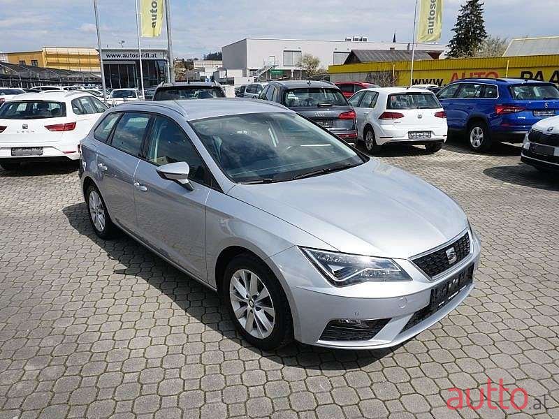 2019' SEAT Leon photo #2
