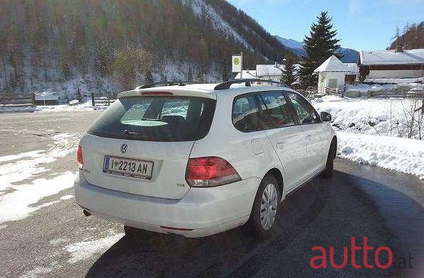 2012' Volkswagen Golf photo #2