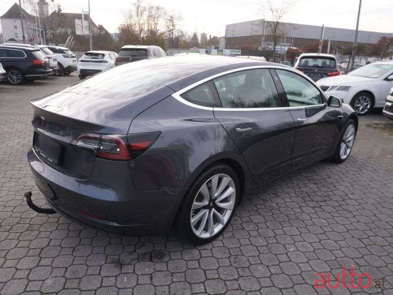 2020' Tesla Model 3 photo #4